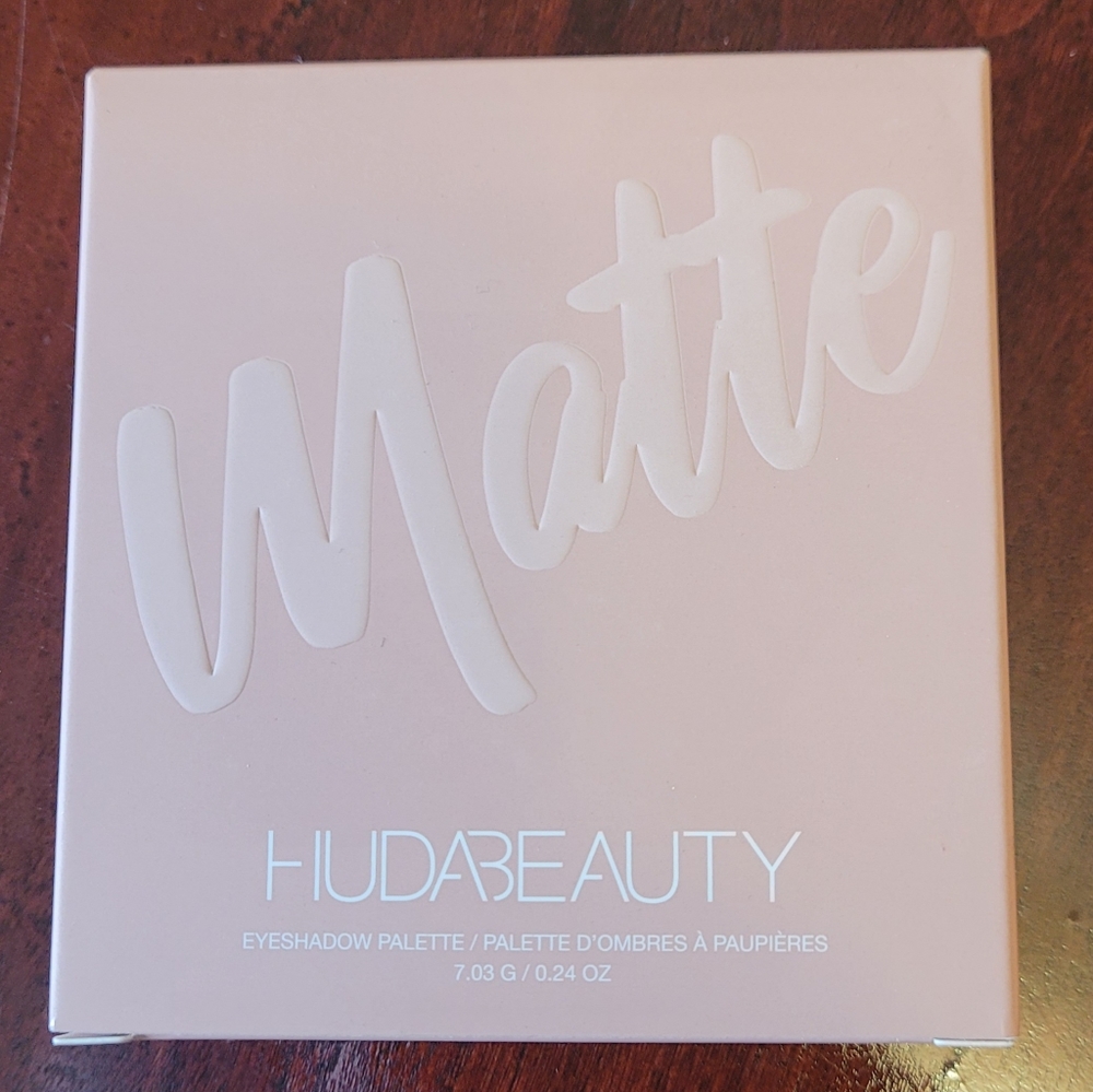Huda Beauty Matte Cool obsessions